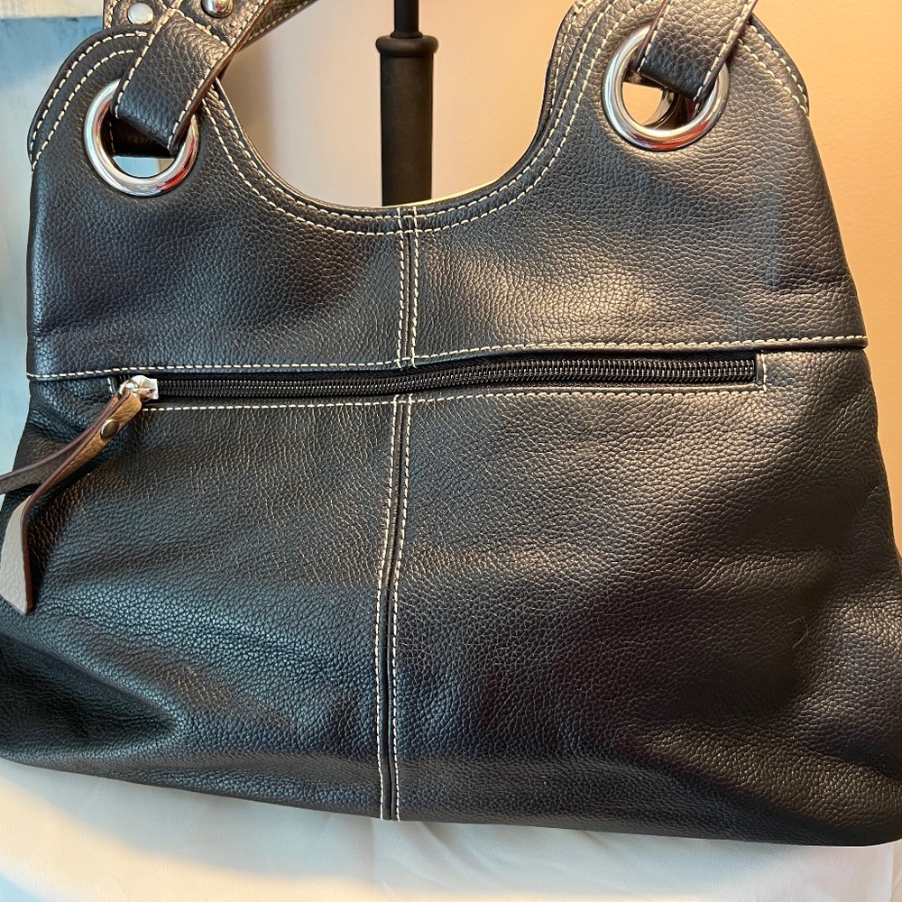 Large Black and Cream Leather Tignanello Handbag - Picture 2 of 9